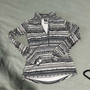 Nike pro dri fit long sleeve half zip top